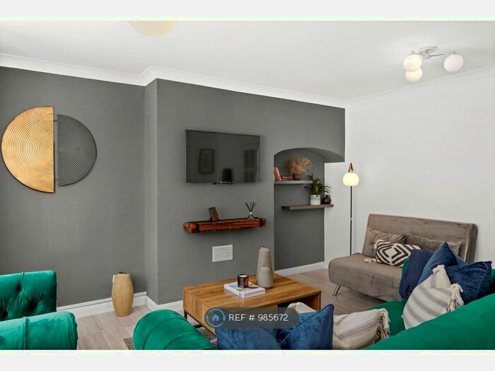 2 Bedroom Terraced House To Rent In Chatham Road, Maidstone, ME14