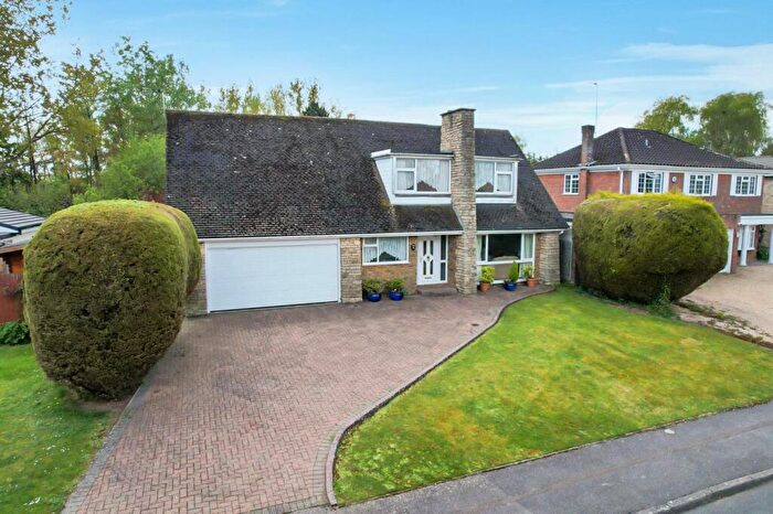 4 Bedroom Detached House For Sale In Wentworth Way, Bletchley, Milton Keynes, MK3