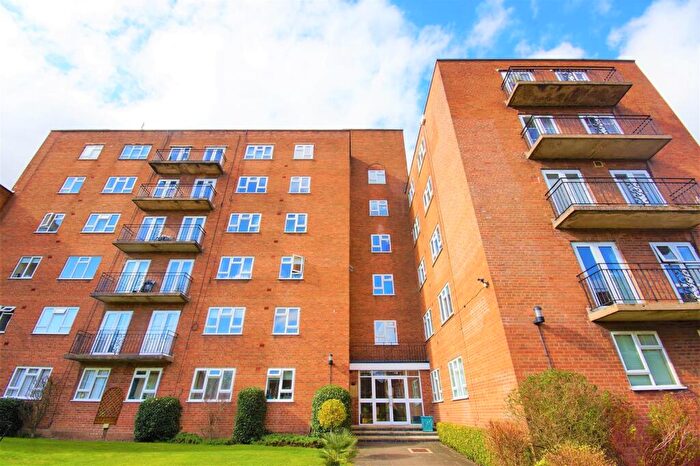 1 Bedroom Apartment To Rent In Phoenix Court, West Drive, Birmingham, B5