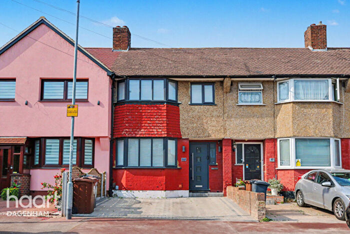 3 Bedroom Terraced House For Sale In Sedgemoor Drive, Dagenham, RM10