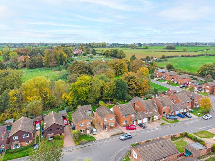 3 Bedroom Detached House For Sale In Chesterfield Crescent, Wing, Leighton Buzzard, LU7