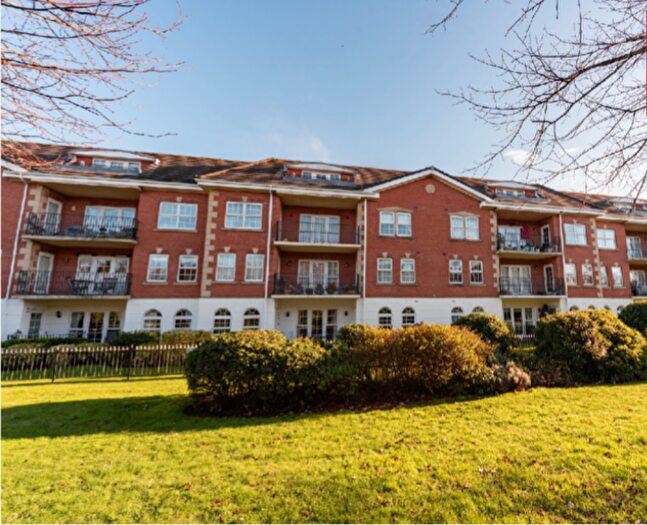 2 Bedroom Penthouse For Sale In Lytham St. Annes, Lancashire, FY8