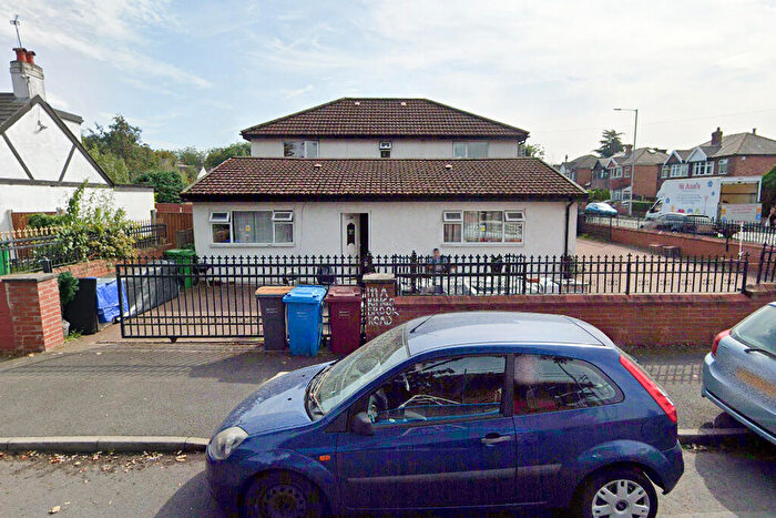 8 Bedroom Detached House For Sale In Kingsbrook Road, M16