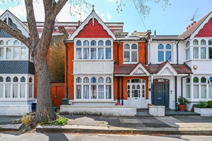 4 Bedroom Semi-Detached House For Sale In Merton Avenue, Chiswick, London, W4