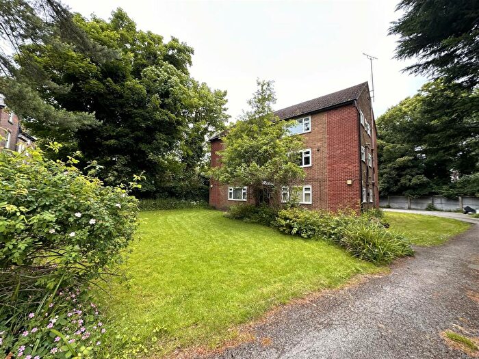 2 Bedroom Flat To Rent In Linnet Lane, Liverpool, L17