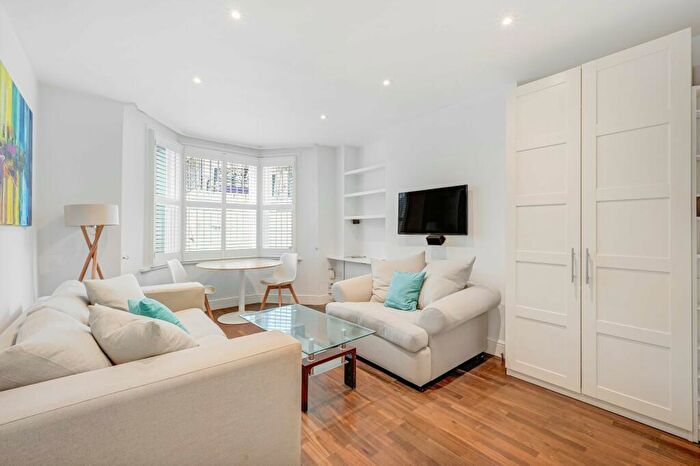 1 Bedroom Flat To Rent In Edith Grove, Chelsea, London, SW10
