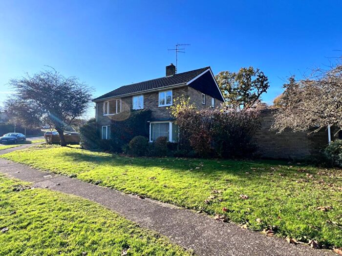 4 Bedroom Detached House For Sale In Knightsfield, Welwyn Garden City, AL8