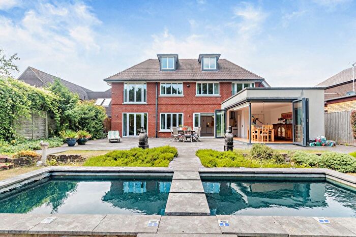 7 Bedroom Detached House For Sale In Cherry Tree Road, Beaconsfield, Buckinghamshire, HP9