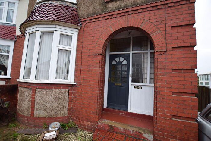 3 Bedroom Semi Detached House For Sale In Wickersley Road, Herringthorpe, S60