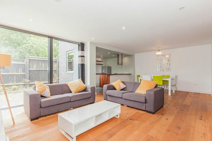 3 Bedroom Semi-Detached House To Rent In Downside Road, Headington, Oxford, OX3