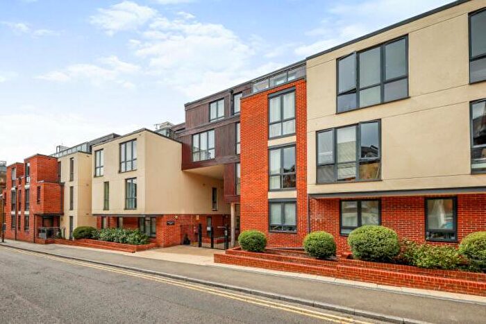 2 Bedroom Apartment To Rent In Printing House Square, GU1