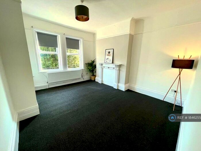 1 Bedroom Flat To Rent In Kremlin Drive, Liverpool, L13