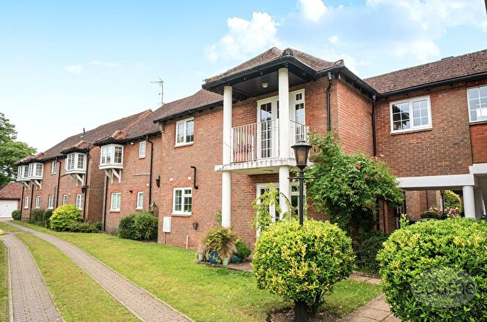 2 Bedroom Flat For Sale In Sussex Road, Petersfield, Hampshire, GU31