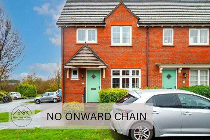 3 Bedroom End Of Terrace House For Sale In Stemson Avenue, Pinhoe, Exeter, EX4