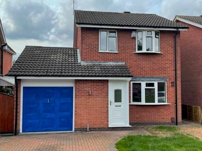 3 Bedroom Detached House To Rent In Bute Close, Hinckley, LE10