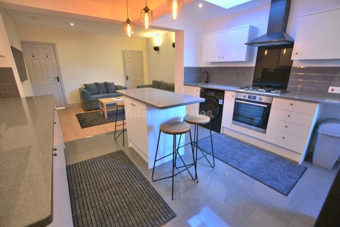 5 Bedroom Terraced House To Rent In Crescent Road, Reading, RG1