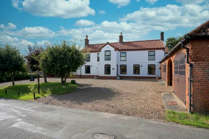 4 Bedroom Detached House For Sale In Loddon Road, Norton Subcourse, Norwich, NR14