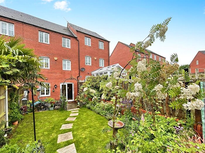 4 Bedroom Town House For Sale In Barnton Edge, Stone, Staffordshire, ST15