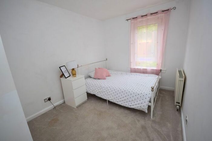 2 Bedroom Flat For Sale In Dick Crescent, Burntisland, KY3