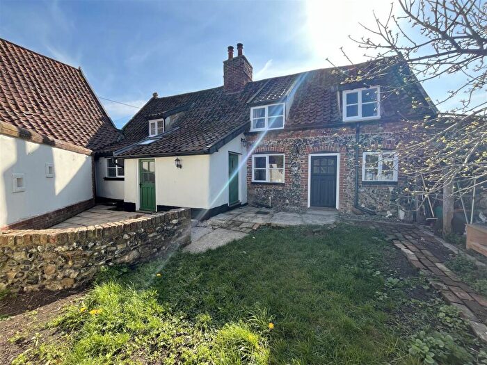 3 Bedroom Semi-Detached House For Sale In Shropham Road, Great Hockham, IP24