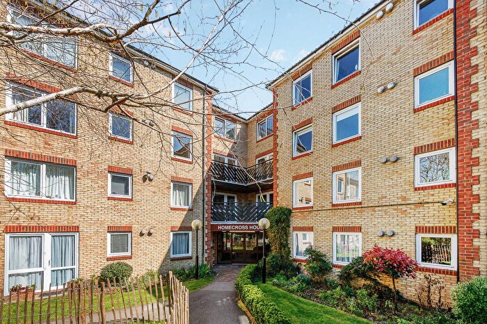 1 Bedroom Property For Sale In Fishers Lane, London, W4