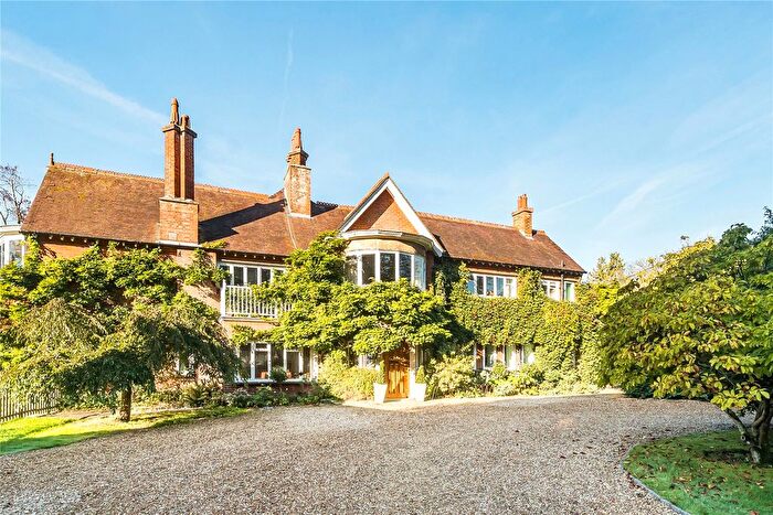 5 Bedroom Semi-detached House For Sale In Sandy Down, Boldre, Lymington, Hampshire, SO41