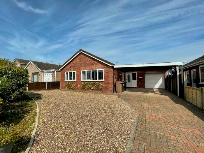 3 Bedroom Detached Bungalow For Sale In Robertson Avenue, Leasingham, NG34