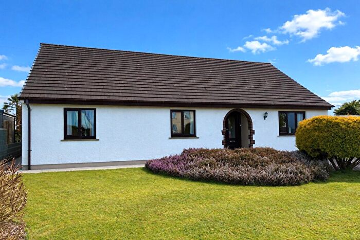 3 Bedroom Bungalow For Sale In Jeffreyston, Kilgetty, Pembrokeshire, SA68