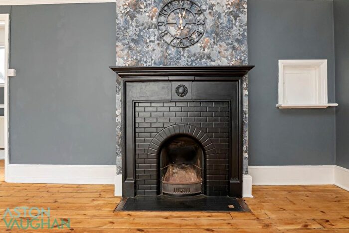 3 Bedroom Flat To Rent In Gloucester Place, Brighton, BN1