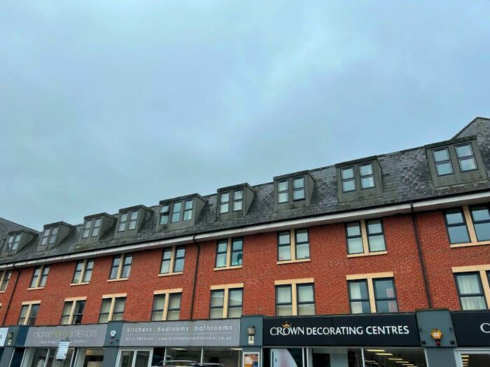 2 Bedroom Flat To Rent In Bridgford Point, Scarrington Road, Nottingham, NG2