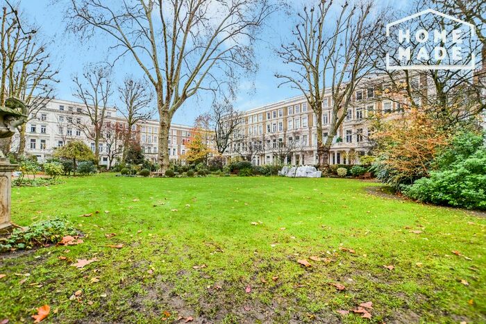 Studio To Rent In Earl's Court Square, London, SW5