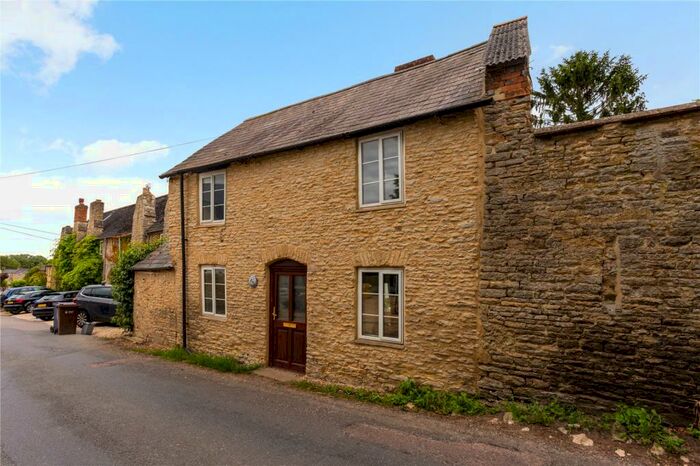 2 Bedroom Semi-Detached House For Sale In Middle Street, Islip, Kidlington, OX5