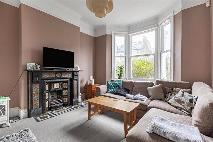 4 Bedroom End Of Terrace House For Sale In Marmion Road, SW11