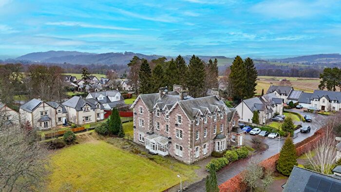 3 Bedroom Flat For Sale In Pinel Grove, Murthly, Perth, PH1