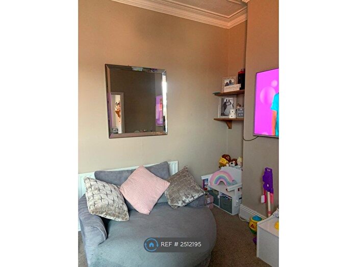 3 Bedroom Flat To Rent In Queen Alexandra Road, North Shields, NE29