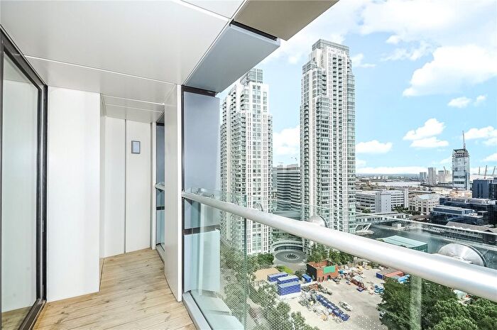 3 Bedroom Flat To Rent In Talisman Tower, Lincoln Plaza, Canary Wharf, London, E14
