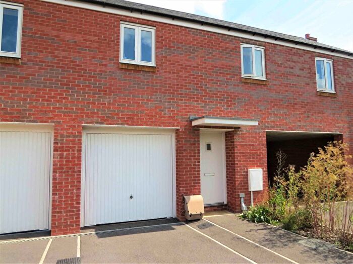 2 Bedroom Flat To Rent In Stafford Road, Sherborne, Dorset, DT9