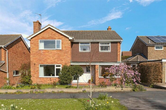 4 Bedroom Detached House For Sale In Byemoor Avenue, Great Ayton, North Yorkshire, TS9
