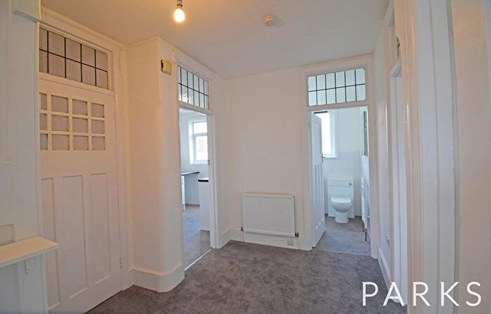 2 Bedroom Apartment To Rent In Davigdor Court, Davigdor Road, Hove, East Sussex, BN3