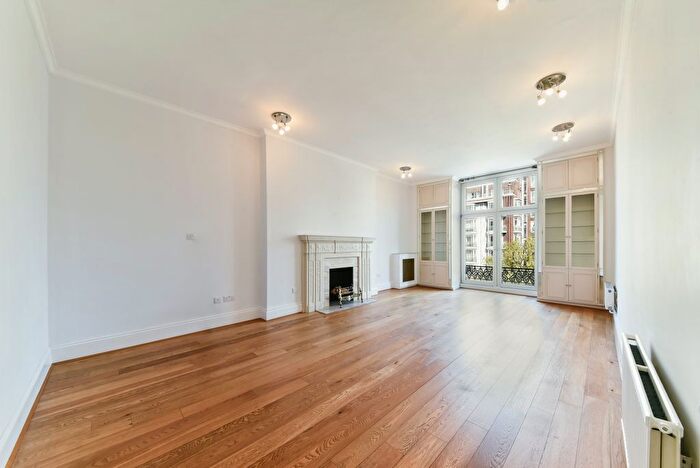 4 Bedroom Flat To Rent In Bickenhall Street, London, W1U