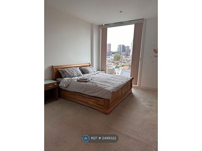 2 Bedroom Flat To Rent In Wandsworth Road, London, SW8