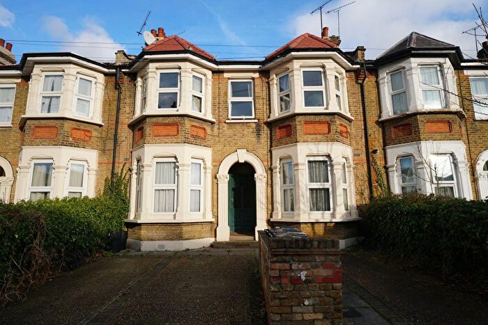 1 Bedroom Flat To Rent In Morland Road, Ilford, IG1