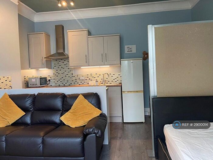 Studio To Rent In Lushington Road, Eastbourne, BN21