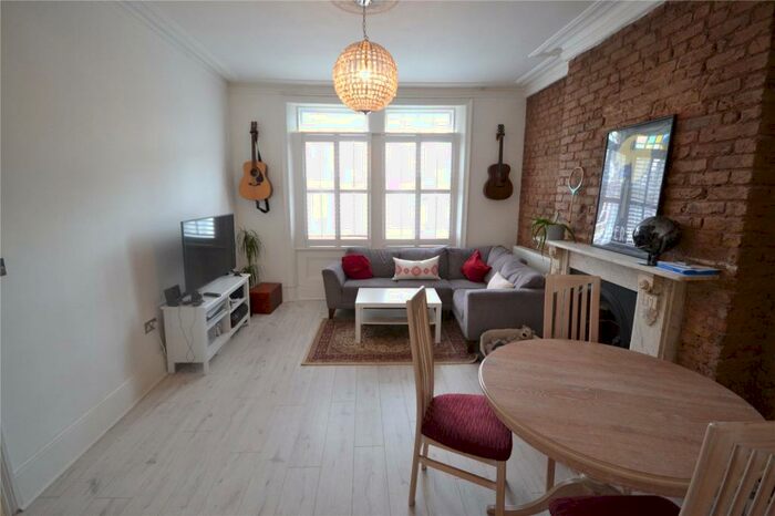 4 Bedroom Apartment To Rent In Park Avenue, London, N22