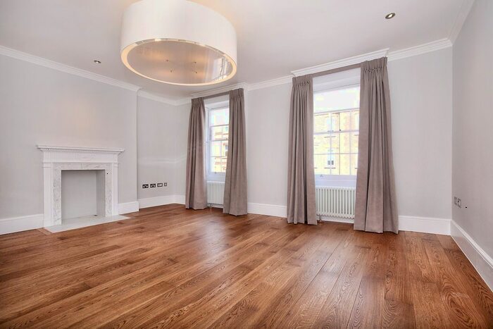 2 Bedroom Flat To Rent In Manchester Street, London, W1U