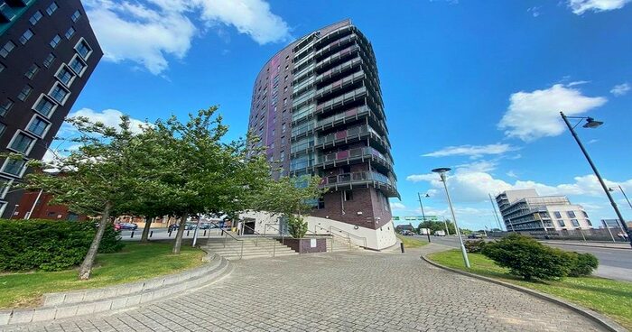 1 Bedroom Flat To Rent In Echo Central One, City Centre, Leeds, LS9