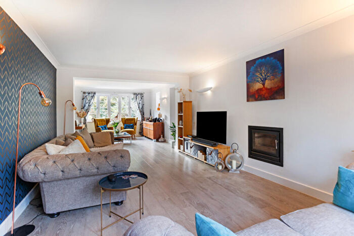 4 Bedroom Detached House For Sale In Balcombe Road, Haywards Heath, RH16
