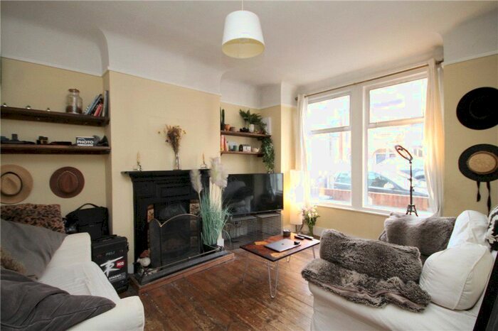 1 Bedroom Flat To Rent In Khartoum Road, London SW17