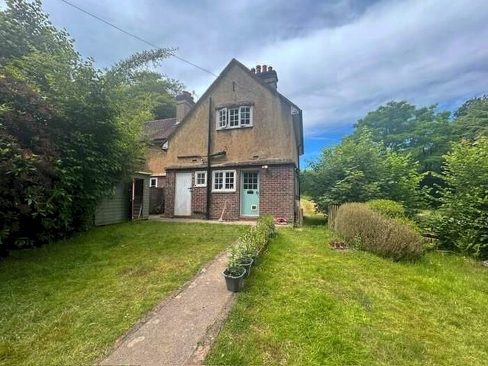 3 Bedroom Terraced House To Rent In Sample Oak Lane, Chilworth, Guildford, GU4