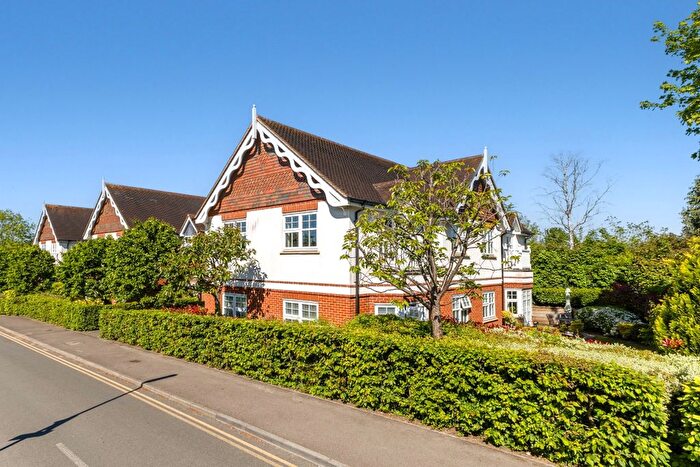 2 Bedroom Flat To Rent In Semaphore Road, Guildford, GU1